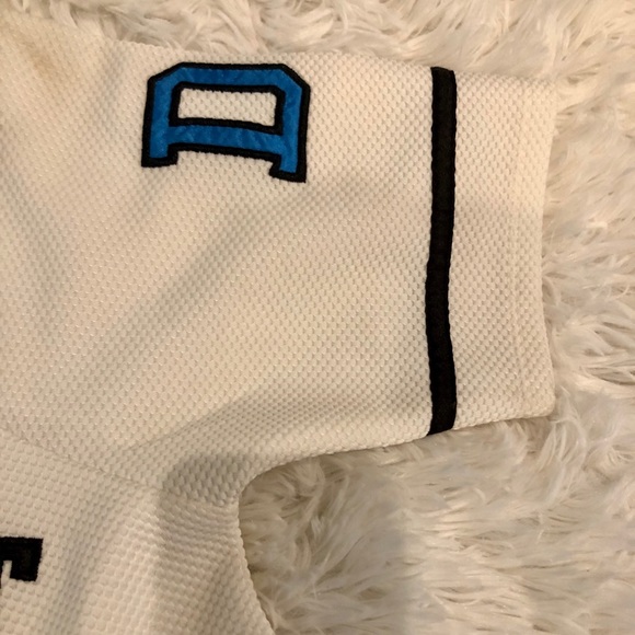 Finding dory jersey - Picture 7 of 7